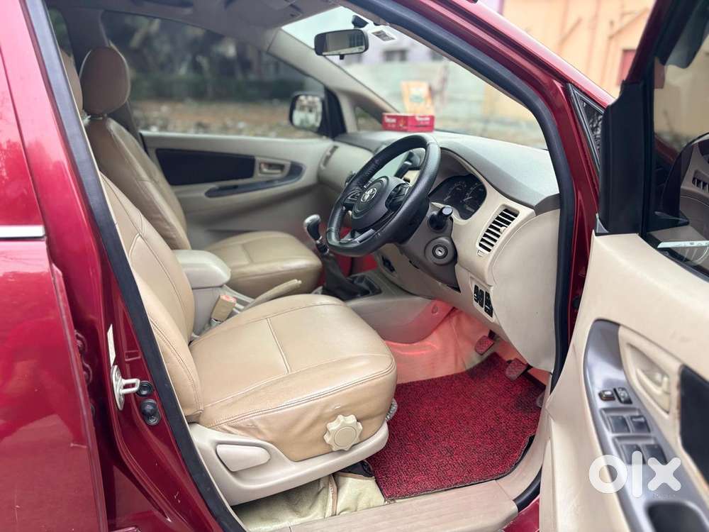 Toyota Innova 2.5 G (diesel) 8 Seater, 2010, Diesel