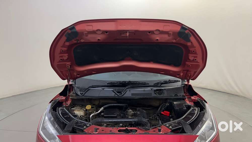 Nissan Magnite 1.0 Xv, 2022, Petrol