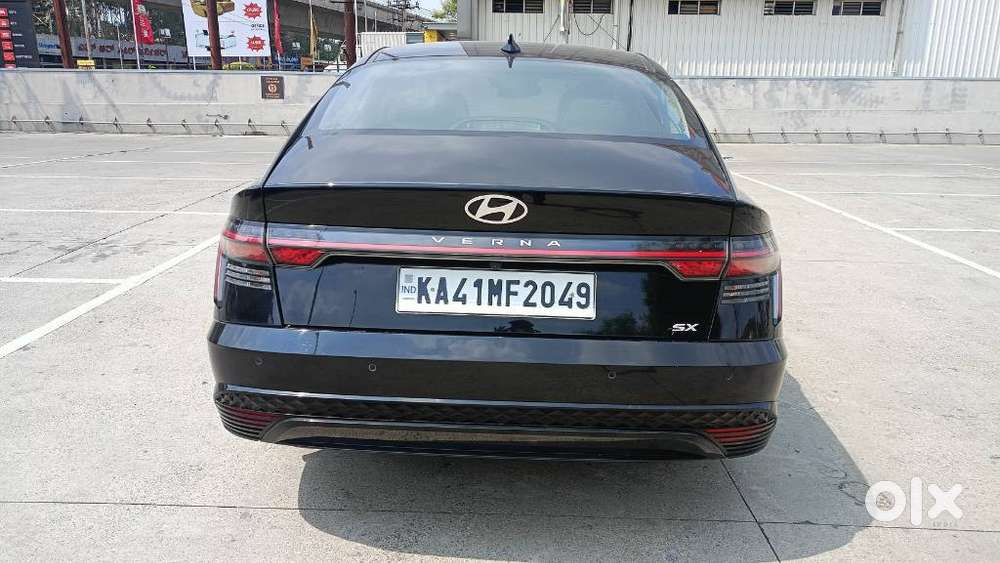 Hyundai Verna 1.5 Sx (o) Ivt, 2024, Petrol