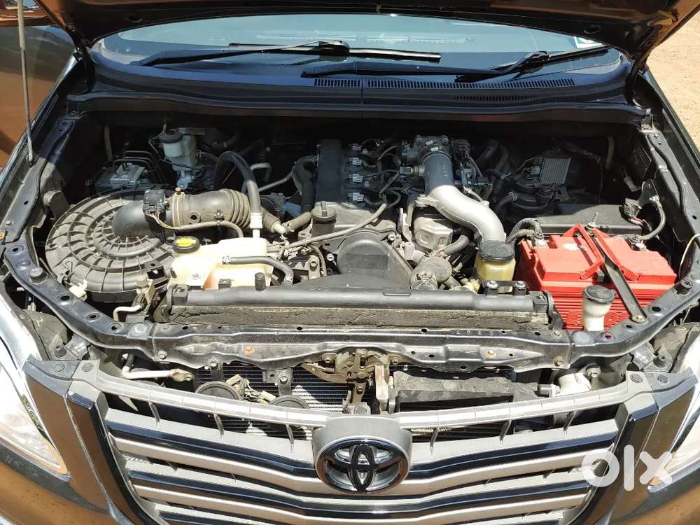 Toyota Innova Dec 2015 Model Diesel 128628 Km Driven