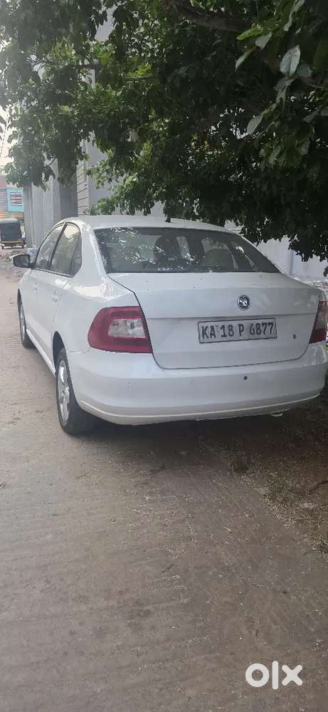 Skoda Rapid 2015 Diesel Good Condition New Tire.
Recently, Service