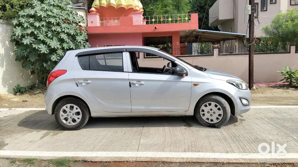 Hyundai I20 Sportz  2013 Model  Premium Hatchback  Good Condition L