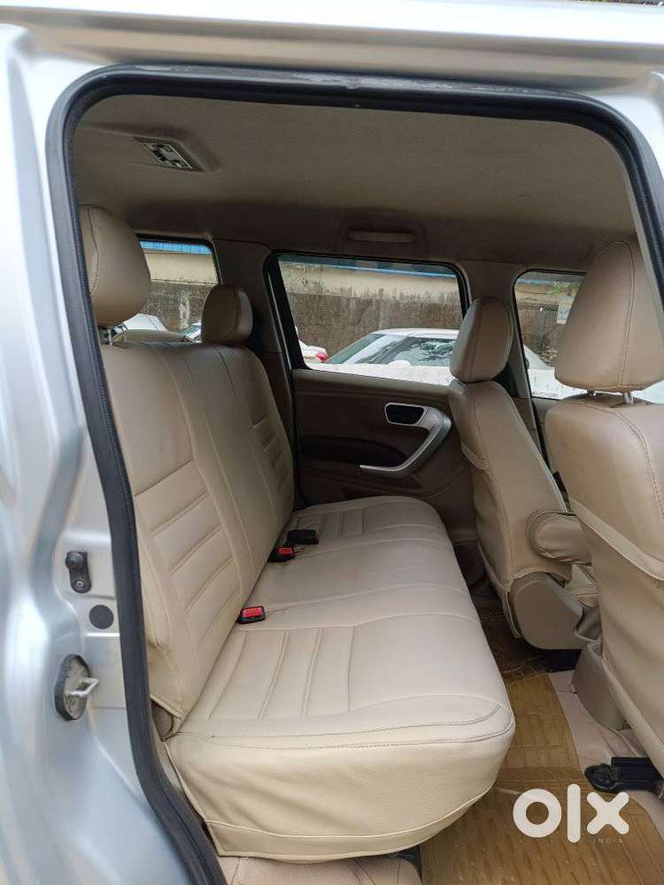 Mahindra Tuv 300 T8, 2017, Diesel