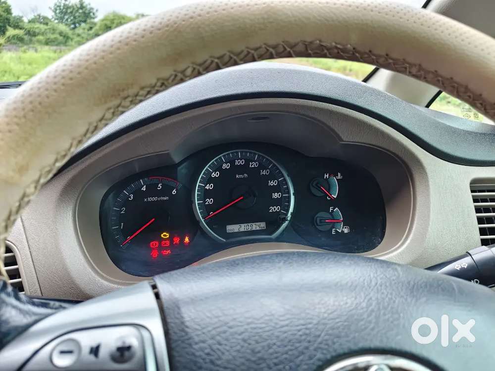 Toyota Innova Diesel 2015 Third Owner