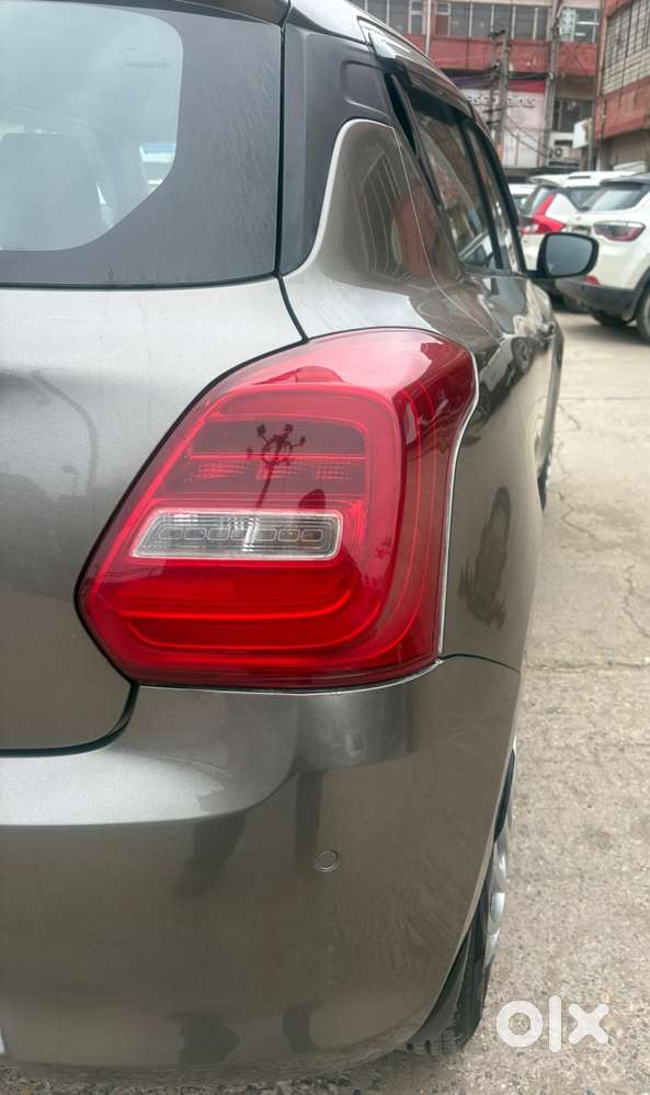 Maruti Suzuki Swift Vxi + Manual, 2022, Petrol