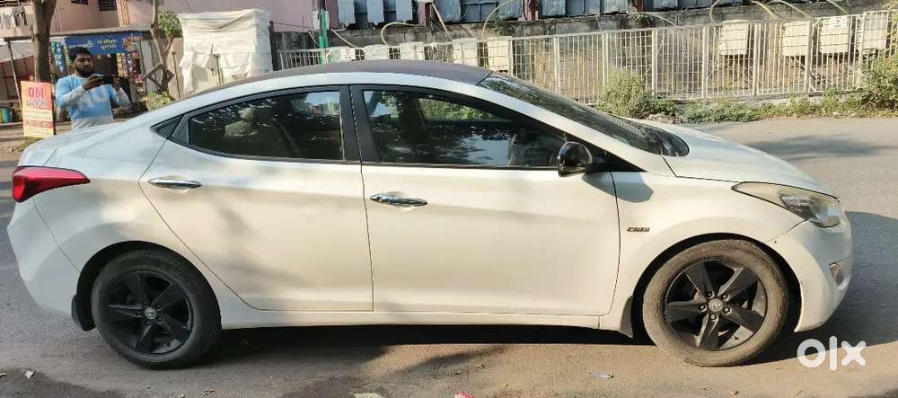 Hyundai New Elantra 2012
