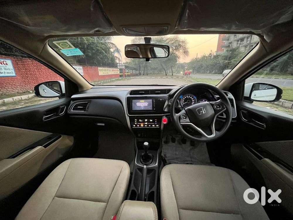 Honda City 1.5 V 4th Gen I-vtec Mt, 2022, Petrol