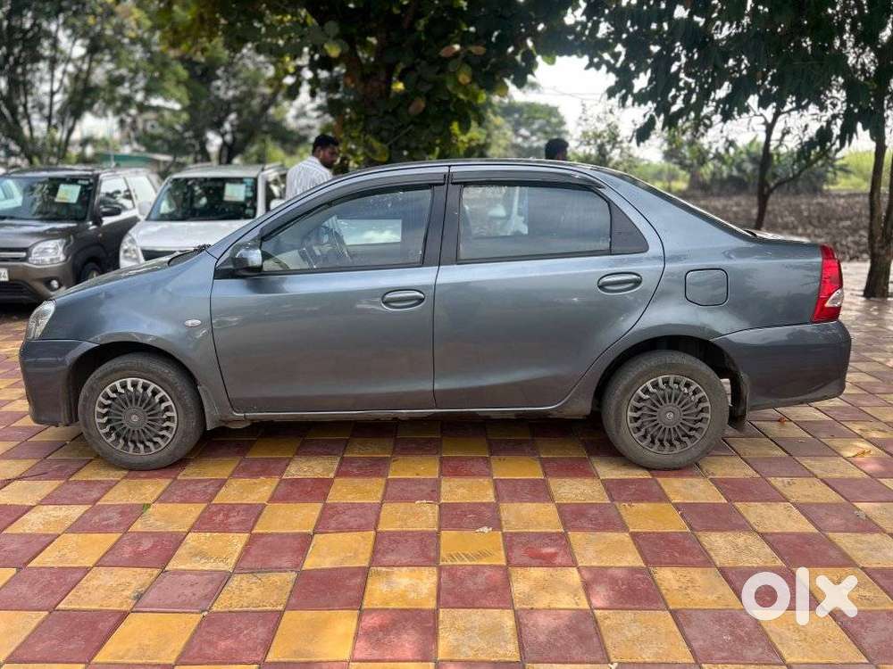 Toyota Etios, 2017, Petrol
