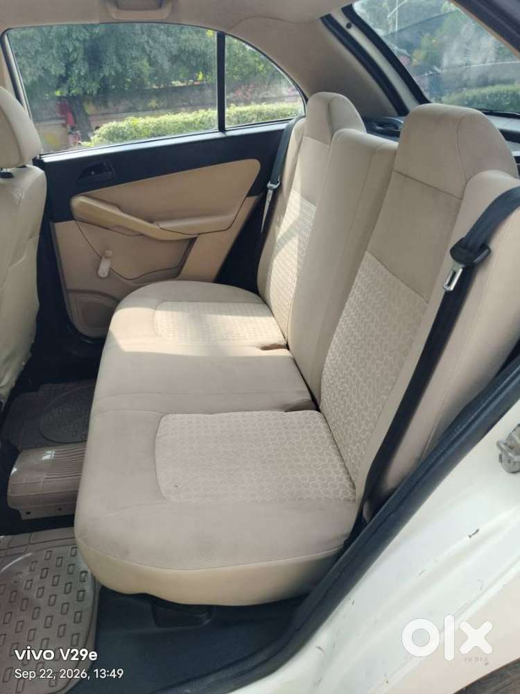 Tata Indica Vista Quadrajet Ls, 2012, Diesel