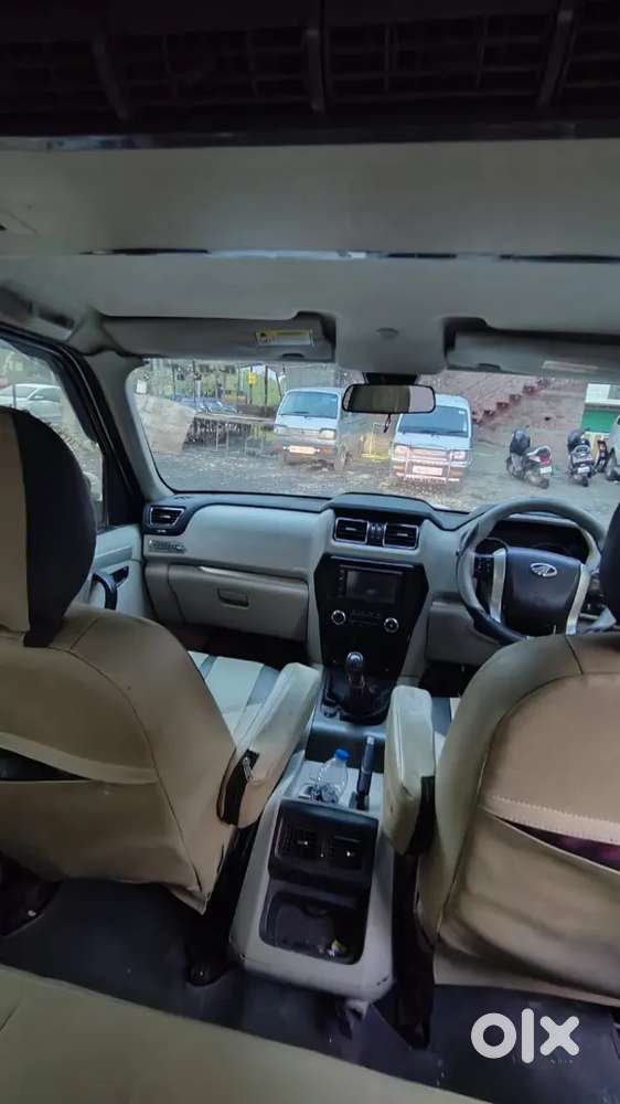 2015 Mahindra Scorpio S10 Classic  1st Owner  Diesel  98939 Km