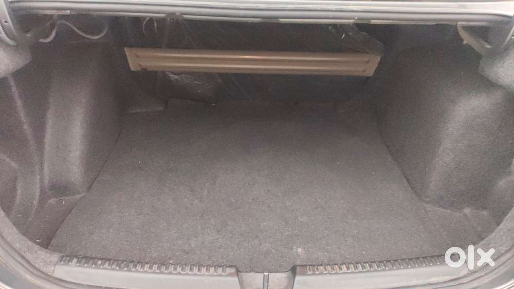Volkswagen Vento 2010-2013 Petrol Highline, 2013, Petrol