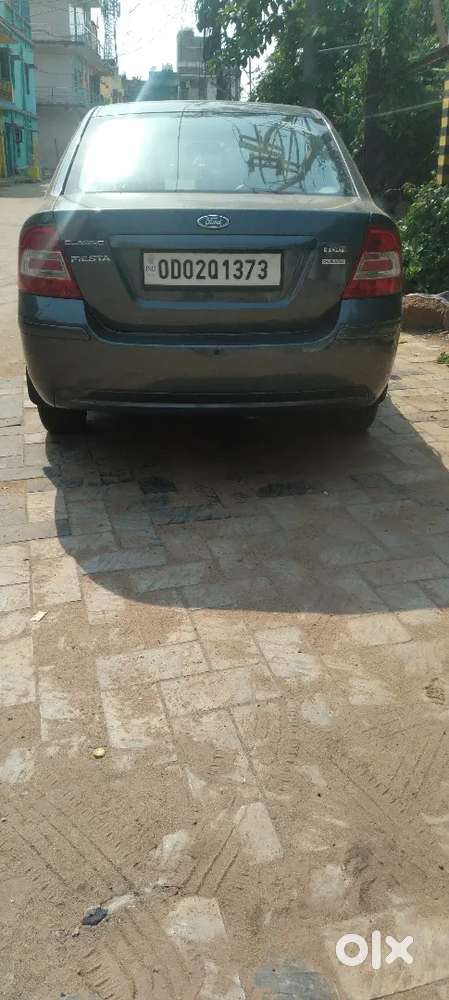 Ford Classic 2015 Petrol 67000 Km Driven