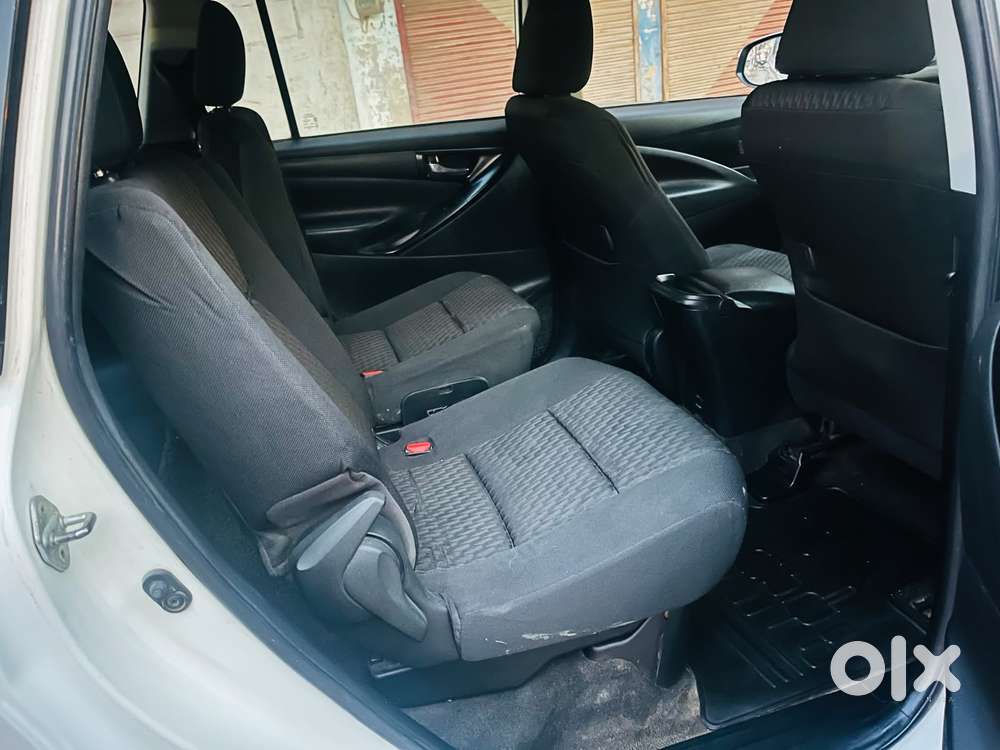 Toyota Innova Crysta 2.4 G Mt, 2017, Diesel