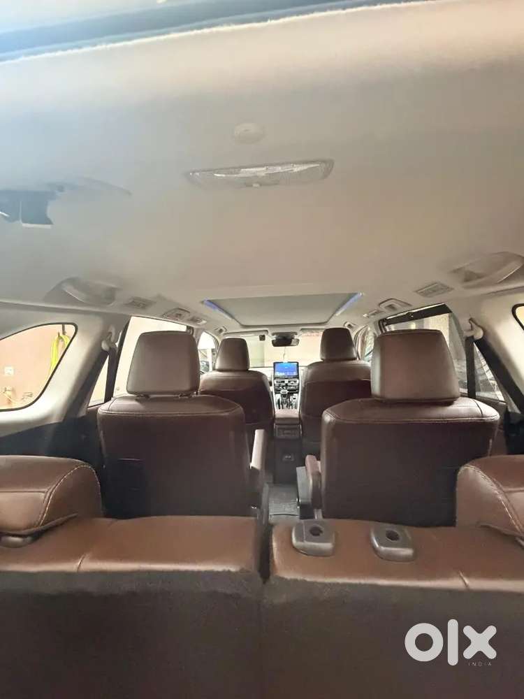 Toyota Innova Hycross 2024