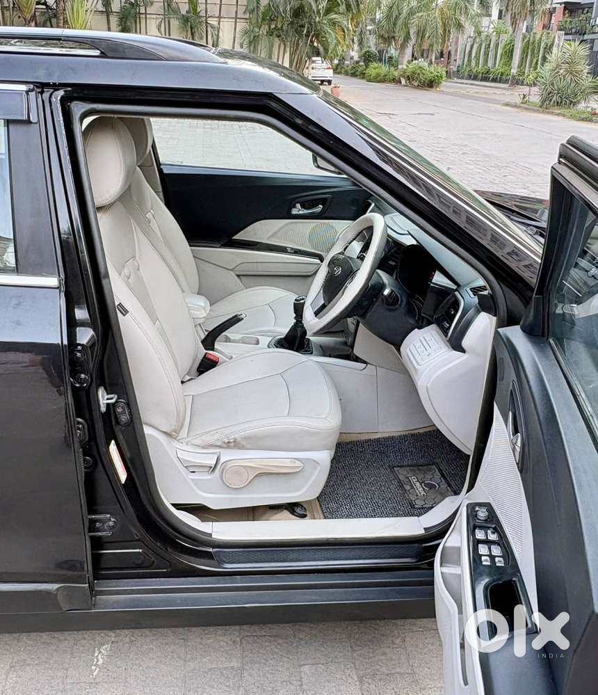 Mahindra Xuv300 W8 Option Diesel, 2021, Diesel