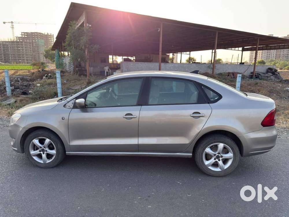 Skoda Rapid 2015