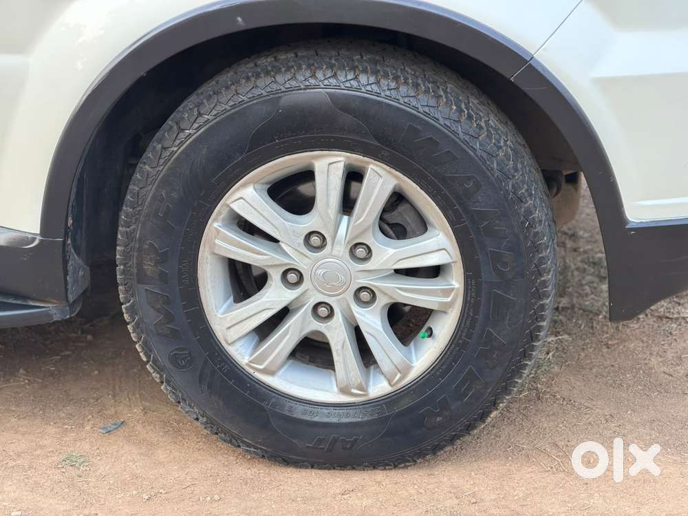 Mahindra Rexton, 2015, Diesel