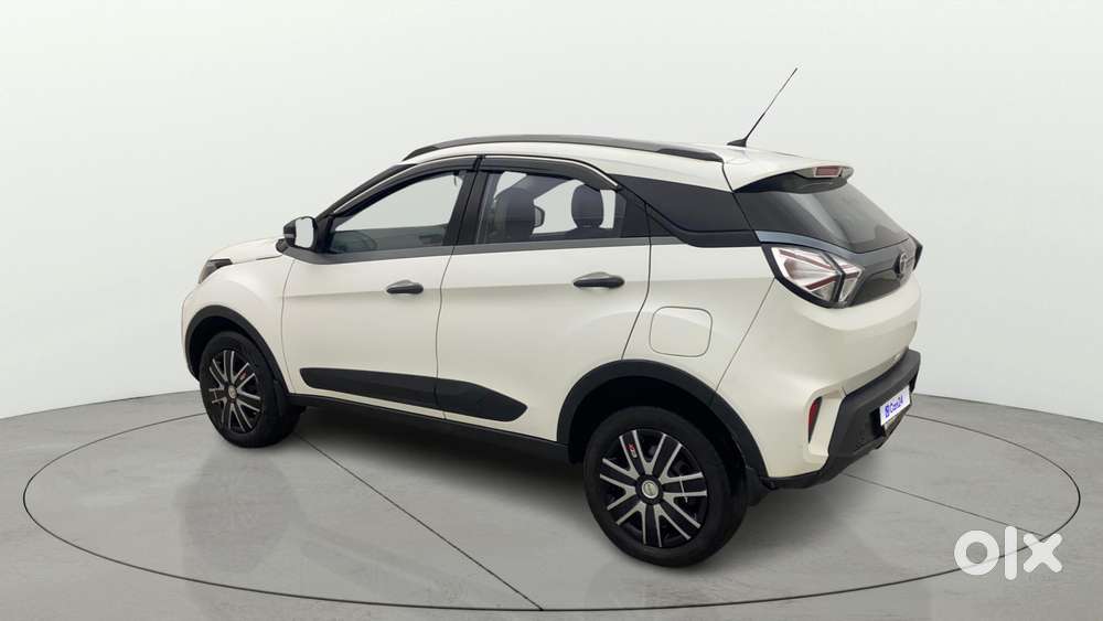 Tata Nexon 1.2 Revotron XM (S), 2022, Diesel
