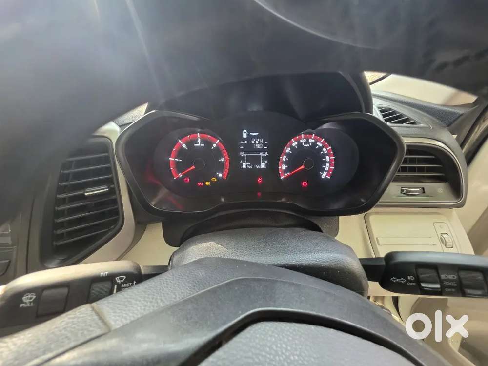 Mahindra Xuv300 2020 Diesel 120000 Km Driven