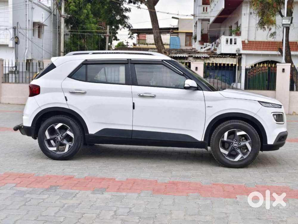 Hyundai Venue Sx Plus Turbo Dct, 2020, Petrol