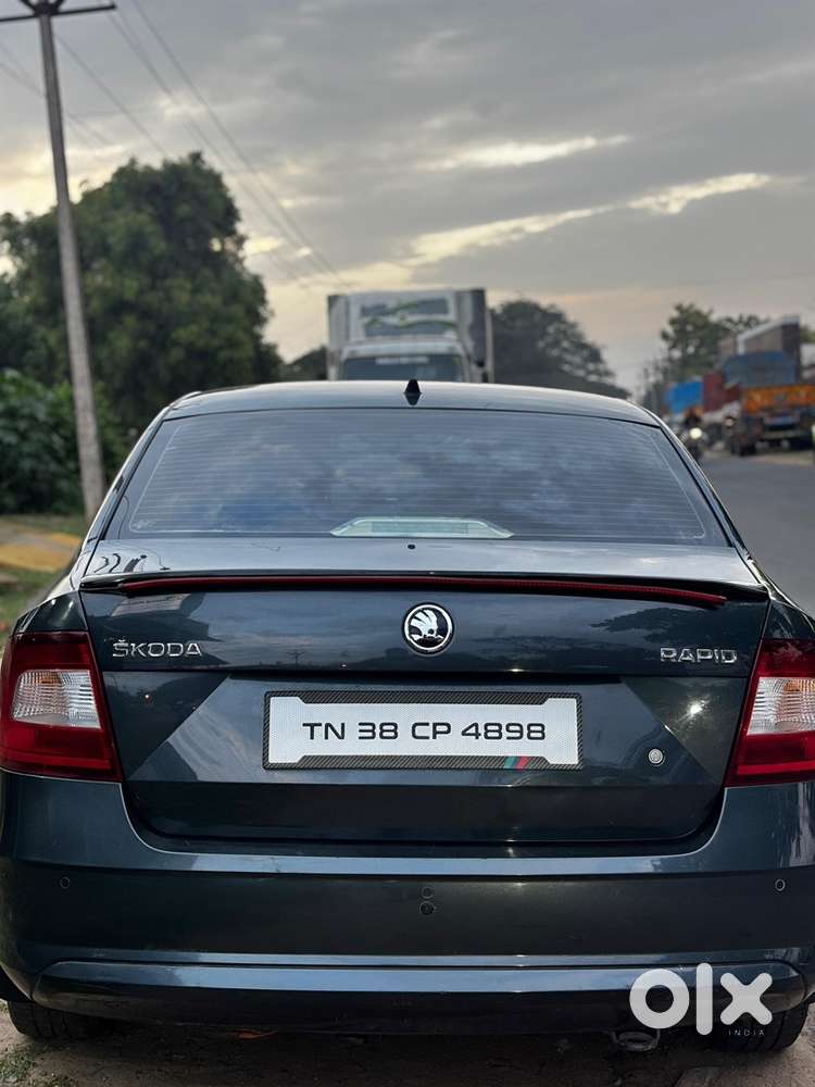 Skoda Rapid Petrol 2018