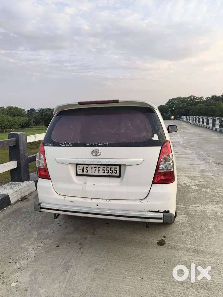 Toyota Innova 2016 Diesel Well Maintained