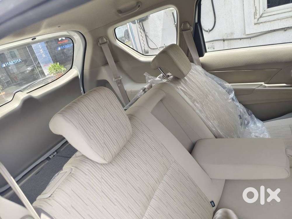 Toyota Rumion V Mt, 2025, Petrol