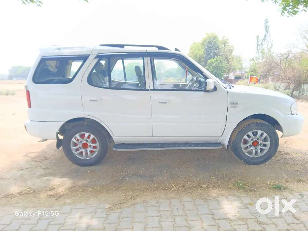 Tata Safari 2013 Diesel 100000 Km Driven