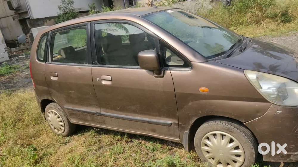 Maruti Suzuki Zen Estilo Lxi 2010