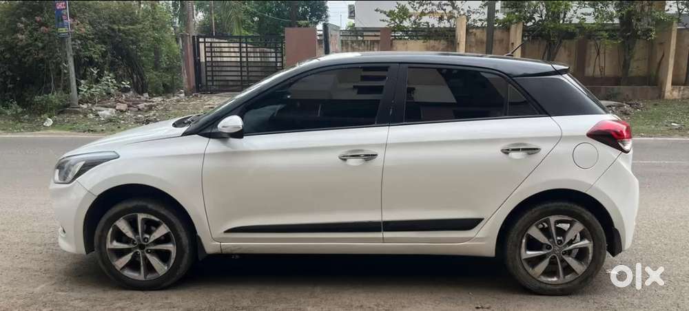 Hyundai Elite I20 Asta Option, 2015, Petrol