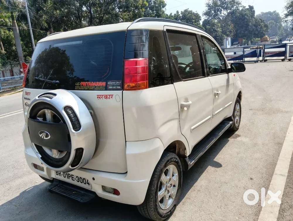 Mahindra Quanto C8 Top Model 2014