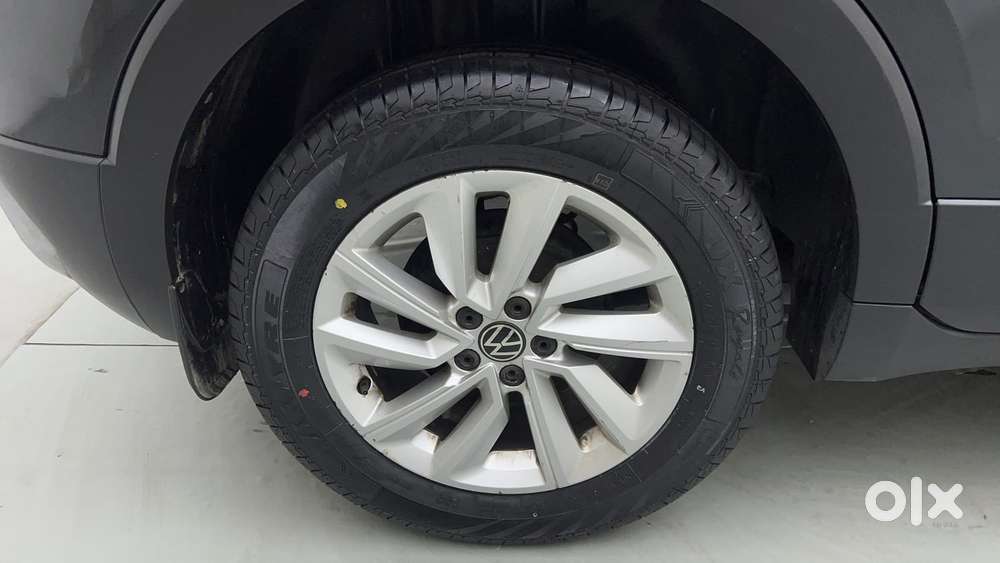 Volkswagen Taigun 1.0 Tsi Highline At, 2021, Petrol