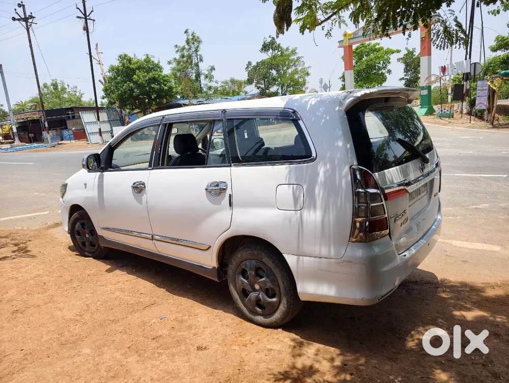 Toyota Innova Hycross 2010 Diesel