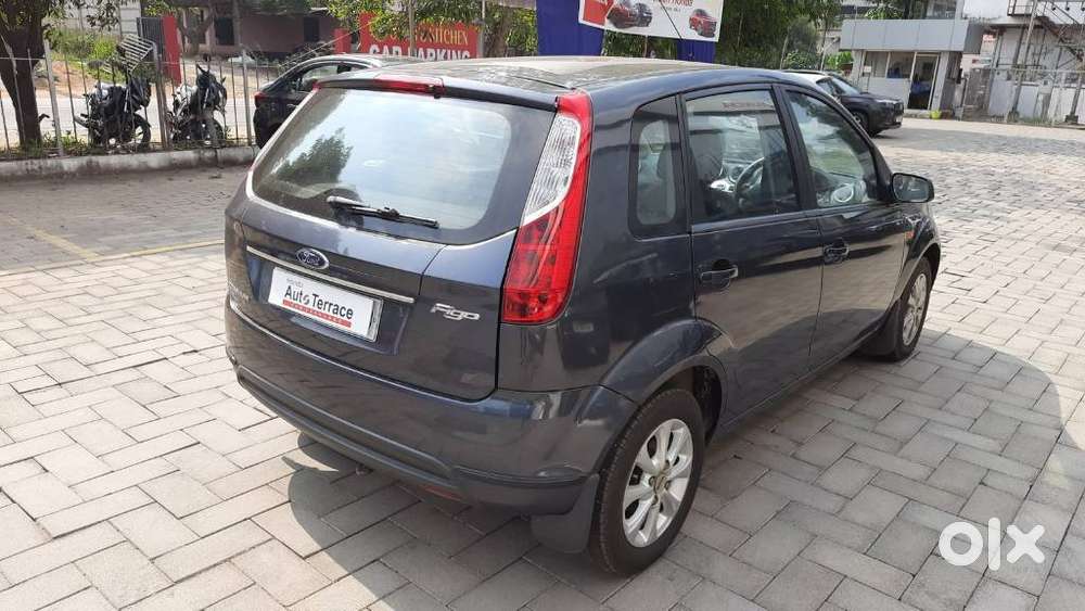 Ford Figo 2010-2012 Petrol Titanium, 2011, Petrol