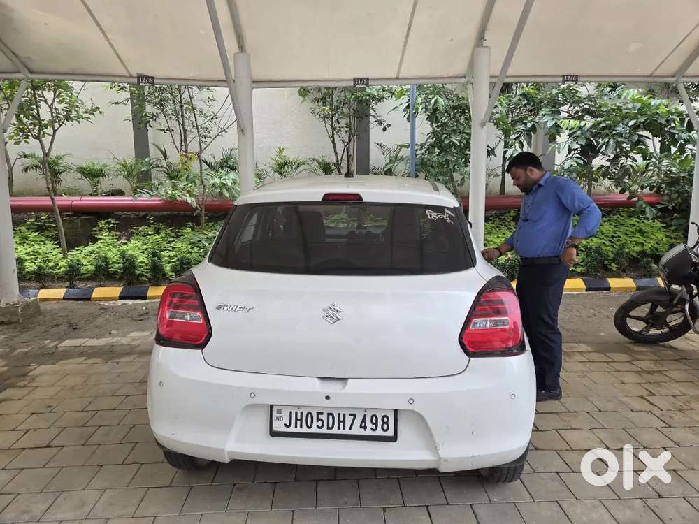 Maruti Suzuki Swift 1.2 Vxi 2023