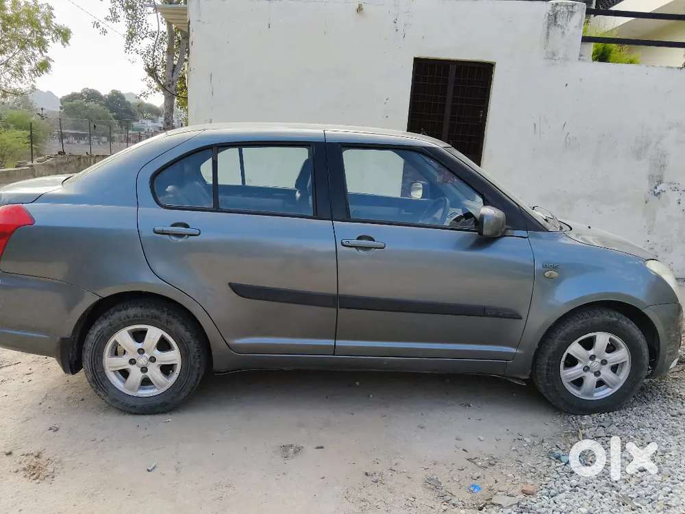Maruti Suzuki Swift Dzire 2011