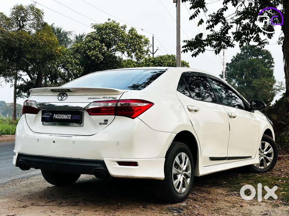 Toyota Corolla Altis 2013-2017 D-4d J, 2015, Diesel