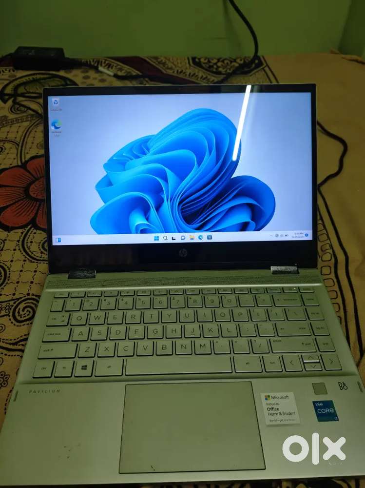 X360 i3 11th gen 8gb ram and 512 gb ssd