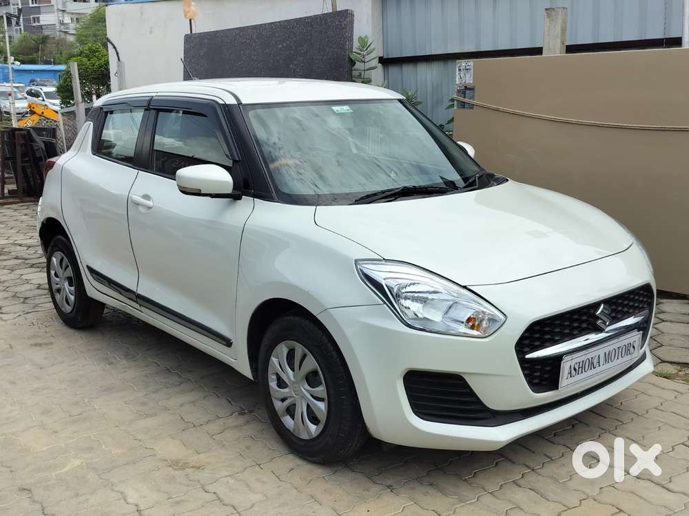 Maruti Suzuki Swift 1.2 Vxi (o), 2022, Petrol