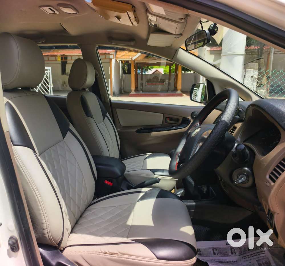 Toyota Innova 2.5 G (diesel) 7 Seater Bs Iv, 2016, Diesel