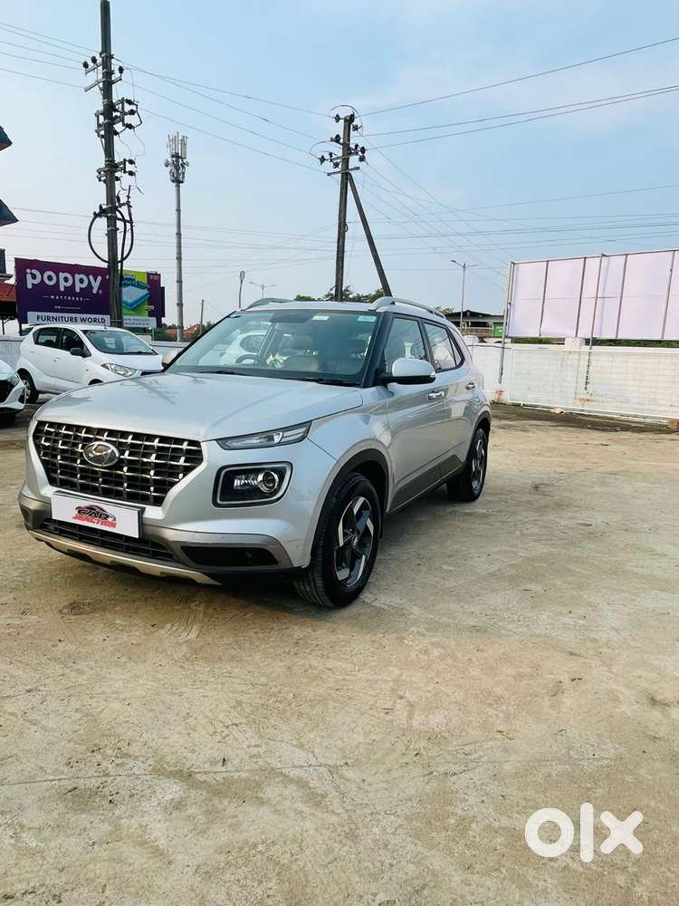 Hyundai Venue Sx+ At, 2019, Petrol