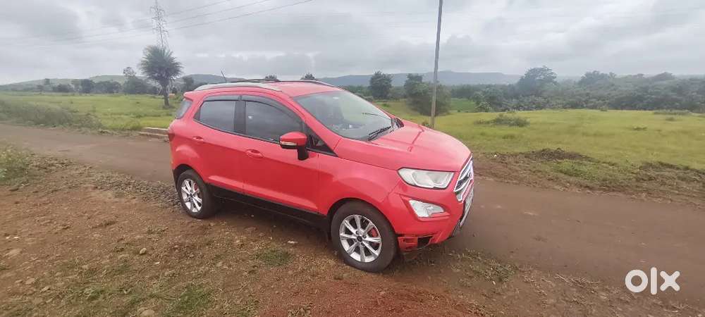 Ford Ecosport ( Race Red Color)