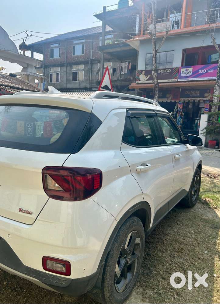 Hyundai Venue 2019 Petrol Well Maintained