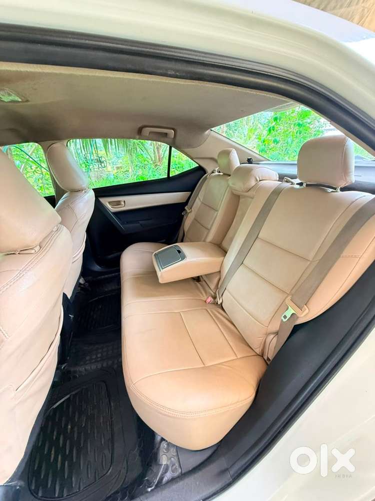 Toyota Corolla Altis J 2016