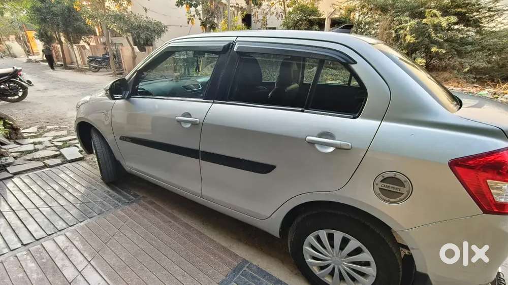 Maruti Suzuki Dzire 2017 Diesel 136000 Km Driven