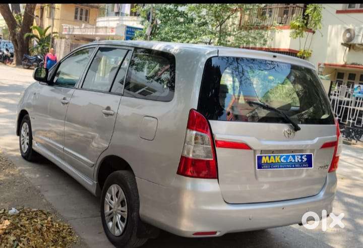 Toyota Innova 2.5 G (diesel) 8 Seater Bs Iv, 2014, Diesel
