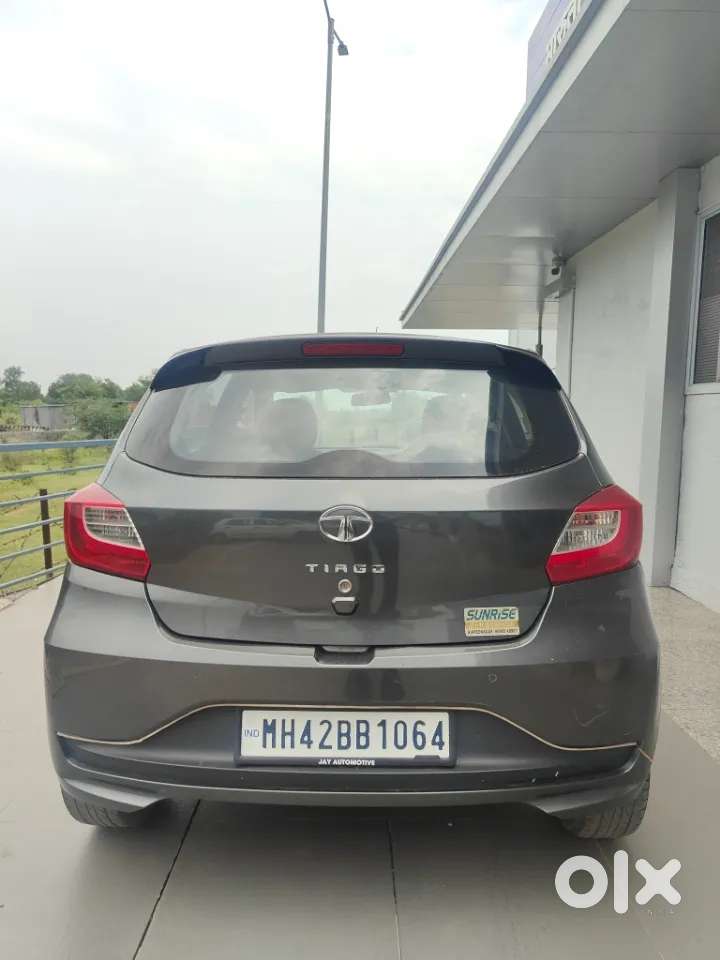 Tata Tiago 1.2 Revotron Xt, 2020, Petrol