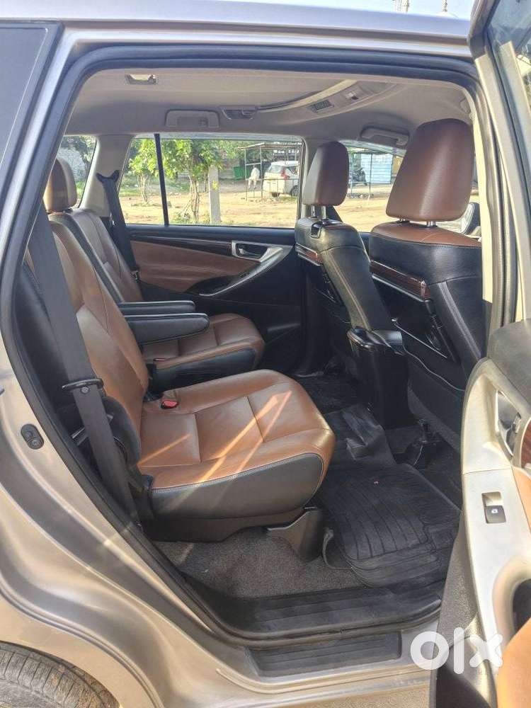 Toyota Innova Crysta 2.8 Zx At, 2016, Diesel