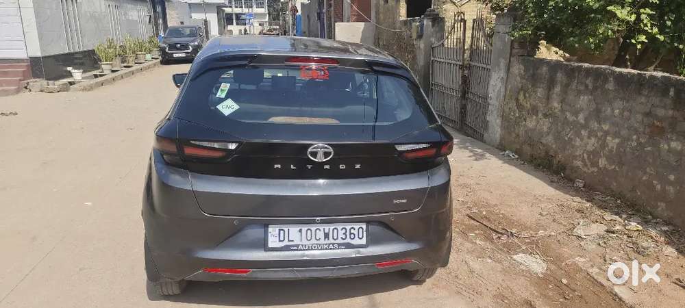 Tata Altroz Xe 2023