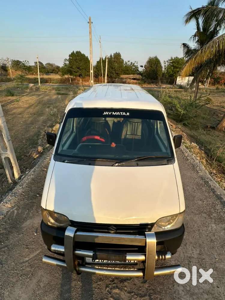 Maruti Suzuki Eeco 2017 2nd Owner Cng & Petrol 110000 Km Driven